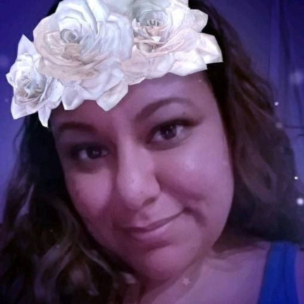Meet your Posher, Reyna